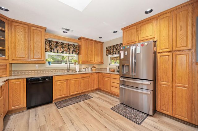 3221 Tenderfoot Ln, Meadow Vista, CA 95722