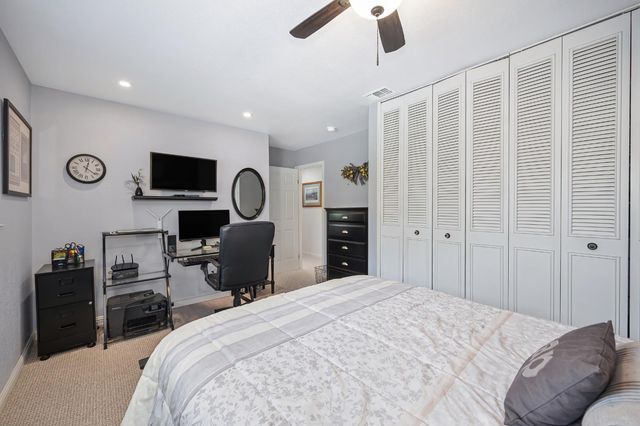 3221 Tenderfoot Ln, Meadow Vista, CA 95722