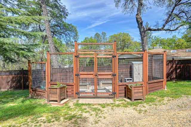 3221 Tenderfoot Ln, Meadow Vista, CA 95722