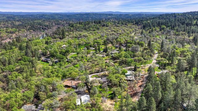 3221 Tenderfoot Ln, Meadow Vista, CA 95722