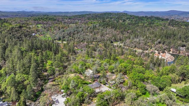 3221 Tenderfoot Ln, Meadow Vista, CA 95722