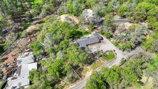 3221 Tenderfoot Ln, Meadow Vista, CA 95722