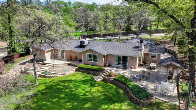 3221 Tenderfoot Ln, Meadow Vista, CA 95722