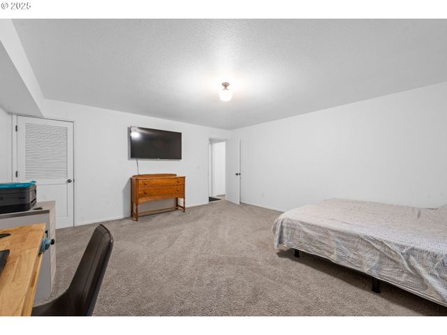 150 AUBURN Ave, Astoria, OR 97103