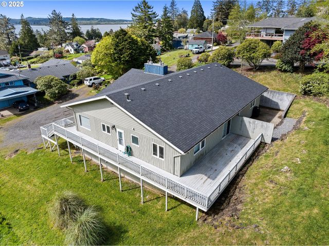 150 AUBURN Ave, Astoria, OR 97103