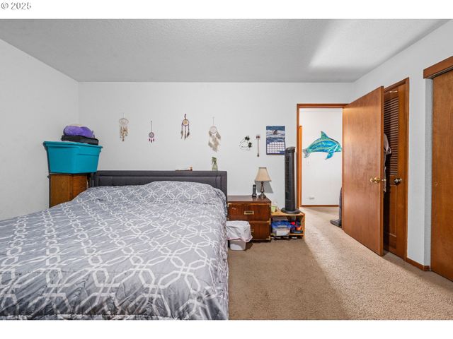 150 AUBURN Ave, Astoria, OR 97103
