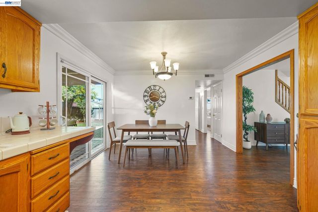 6137 Bennington Dr, Newark, CA 94560