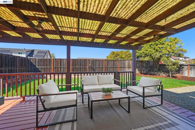 6137 Bennington Dr, Newark, CA 94560