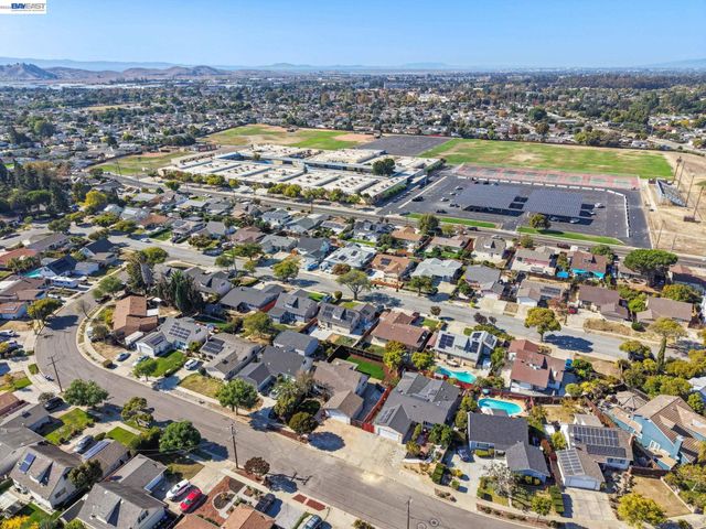6137 Bennington Dr, Newark, CA 94560