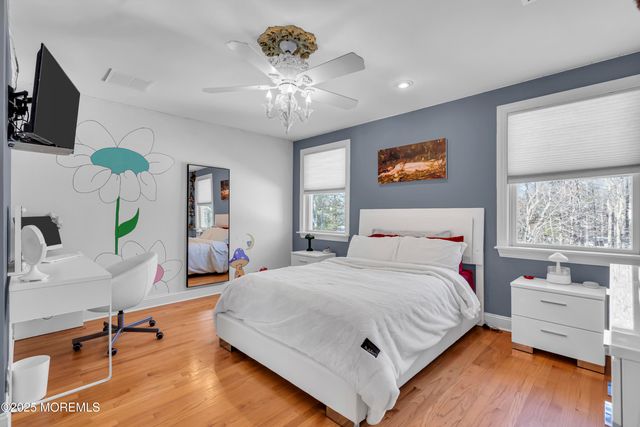 9 Mehar Court, Jackson, NJ 08527