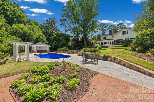 2064 Eakle Drive, Rock Hill, SC 29732