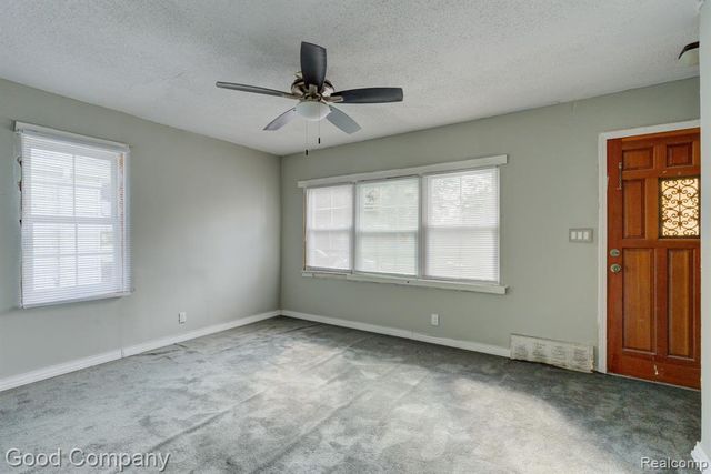 18052 Mackay Street, Detroit, MI 48234