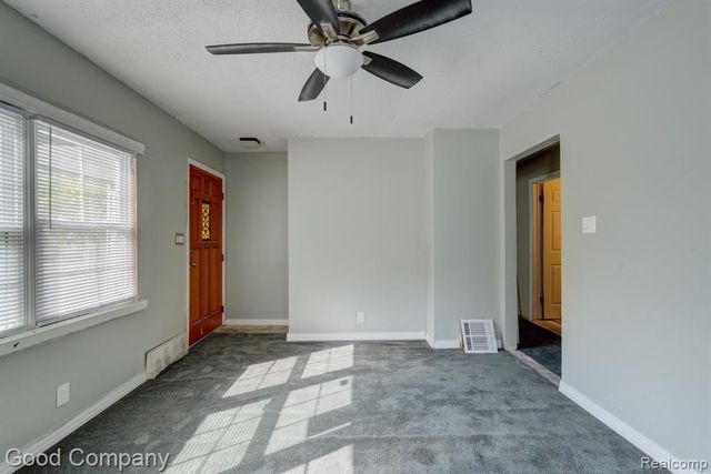 18052 Mackay Street, Detroit, MI 48234