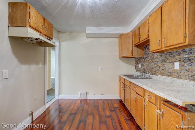 18052 Mackay Street, Detroit, MI 48234