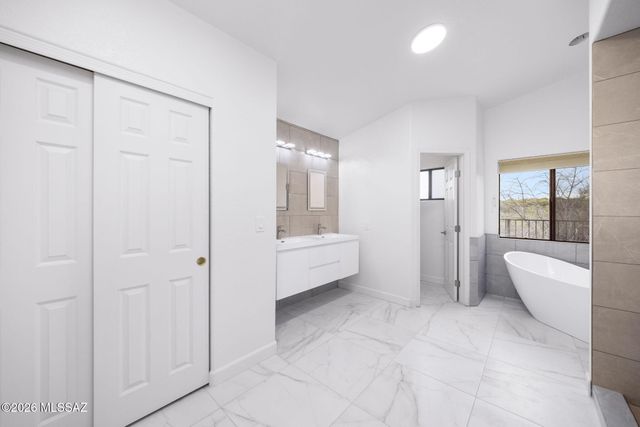 12461 N Granville Canyon Way, Oro Valley, AZ 85755