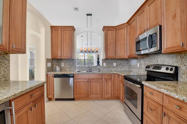 15239 Ixora Road, Delray Beach, FL 33484