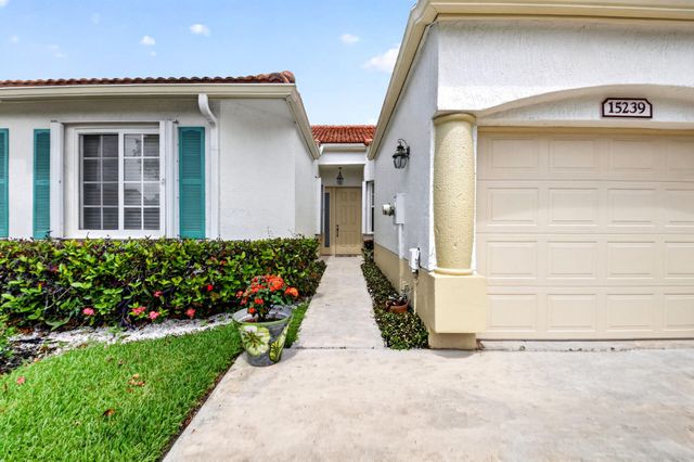 15239 Ixora Road, Delray Beach, FL 33484