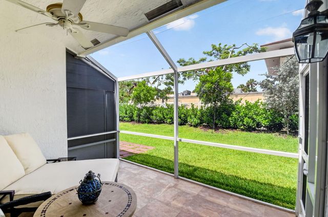15239 Ixora Road, Delray Beach, FL 33484