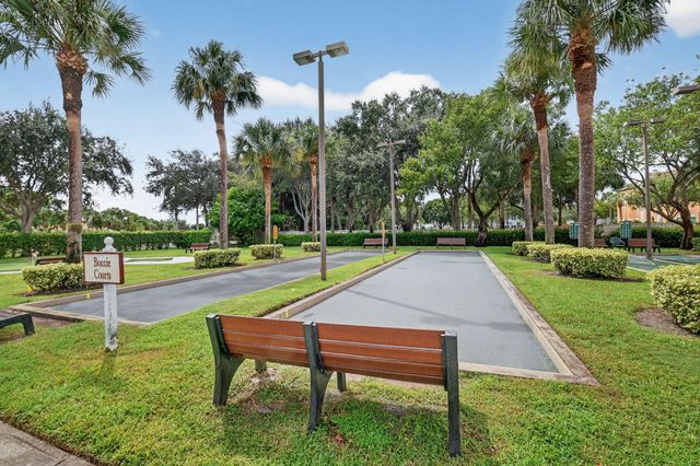 15239 Ixora Road, Delray Beach, FL 33484