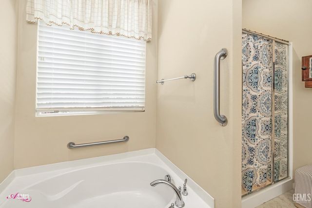 6100 Lassen Ridge Road, Bakersfield, CA 93306