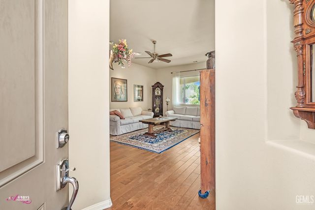 6100 Lassen Ridge Road, Bakersfield, CA 93306