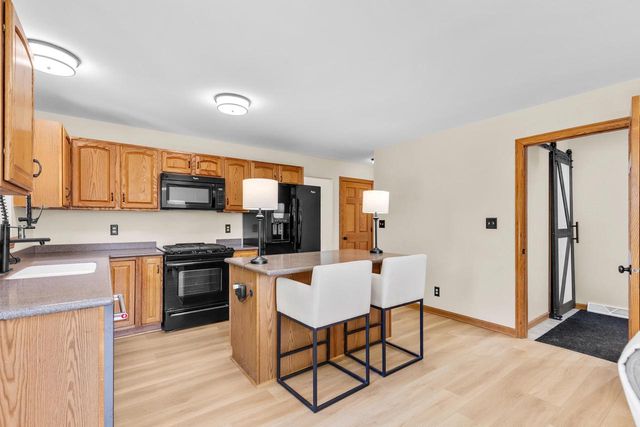 3950 Royal Oaks DRIVE, Mount Pleasant, WI 53406