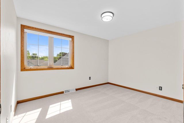 3950 Royal Oaks DRIVE, Mount Pleasant, WI 53406