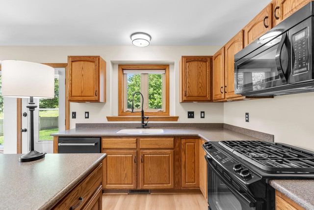 3950 Royal Oaks DRIVE, Mount Pleasant, WI 53406