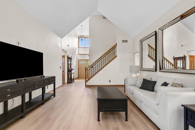 3950 Royal Oaks DRIVE, Mount Pleasant, WI 53406