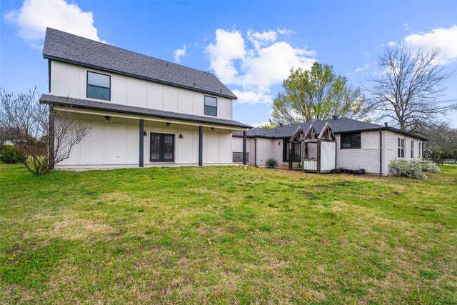 2075 Airport Road, Rockwall, TX 75087