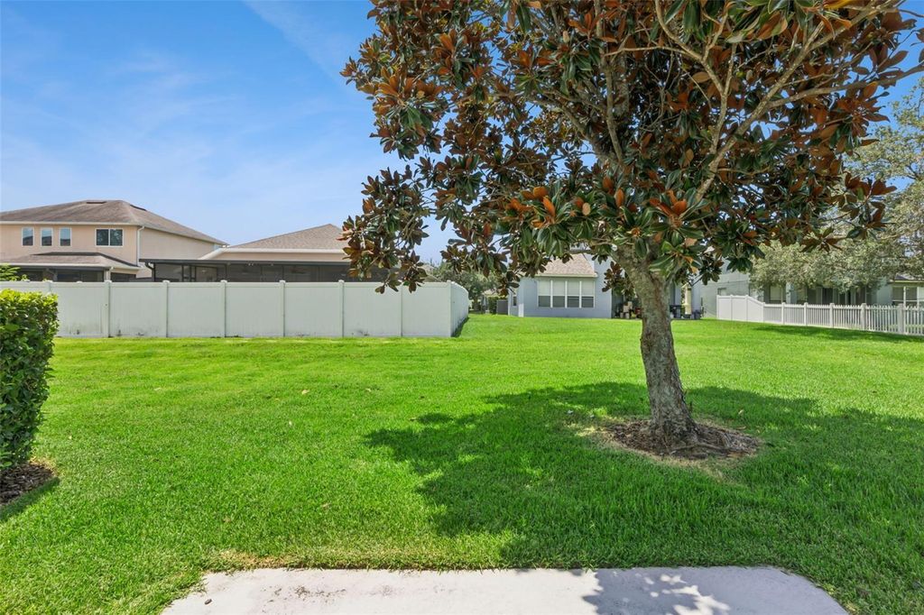 Image 22 of property listing at 1431 SHALLCROSS AVENUE, Orlando, FL 32828