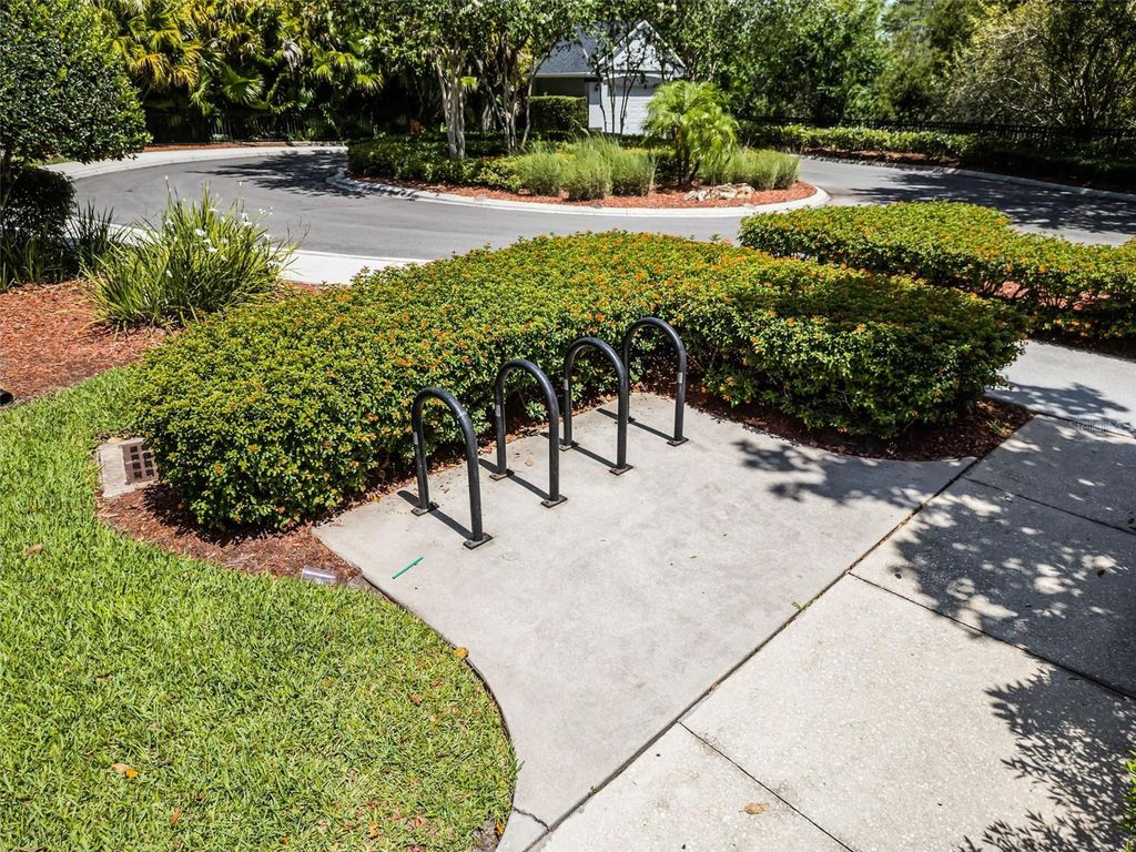 Image 32 of property listing at 1431 SHALLCROSS AVENUE, Orlando, FL 32828