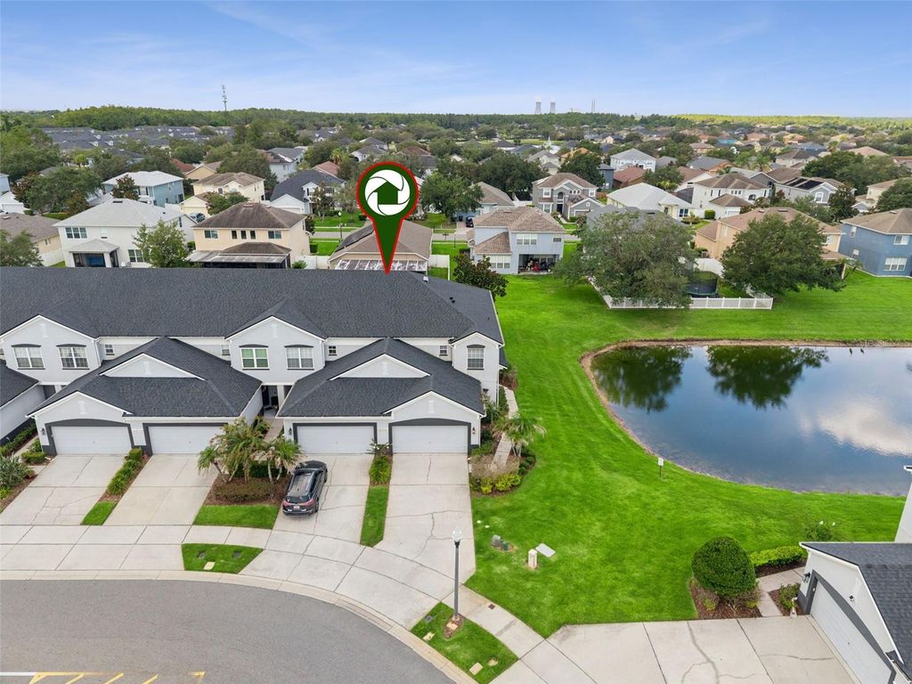 Image 40 of property listing at 1431 SHALLCROSS AVENUE, Orlando, FL 32828