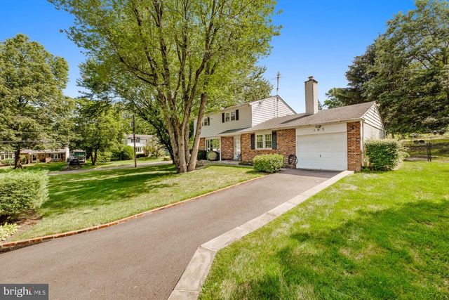 163 N MYRTLEWOOD AVE, Langhorne, PA 19047