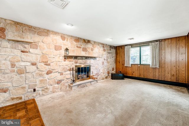 163 N MYRTLEWOOD AVE, Langhorne, PA 19047