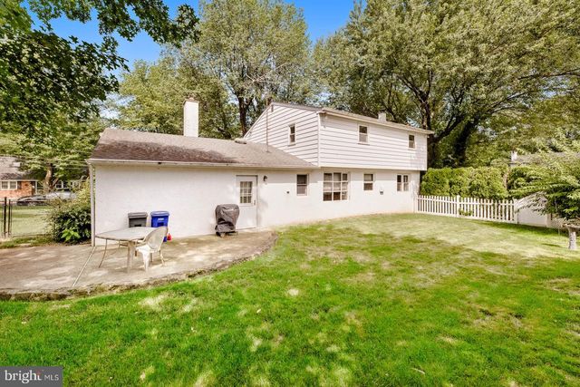 163 N MYRTLEWOOD AVE, Langhorne, PA 19047
