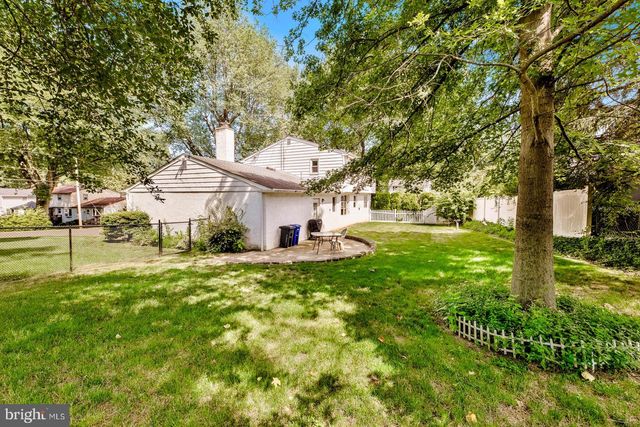 163 N MYRTLEWOOD AVE, Langhorne, PA 19047