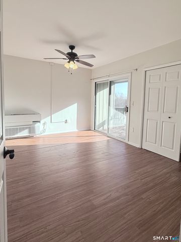 175 Mill Pond Road 106, Hamden, CT 06514