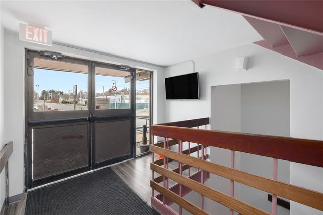 250 Wampanoag Trail 305, East Providence, RI 02914