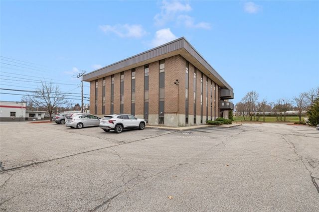 250 Wampanoag Trail 305, East Providence, RI 02914