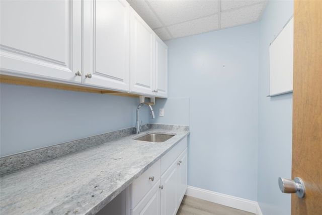 250 Wampanoag Trail 305, East Providence, RI 02914