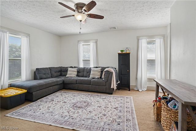 704 Pomeroy Pike, Belpre, OH 45714
