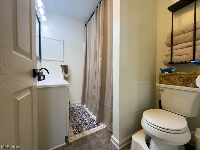 704 Pomeroy Pike, Belpre, OH 45714
