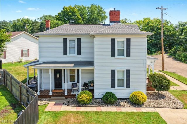 704 Pomeroy Pike, Belpre, OH 45714