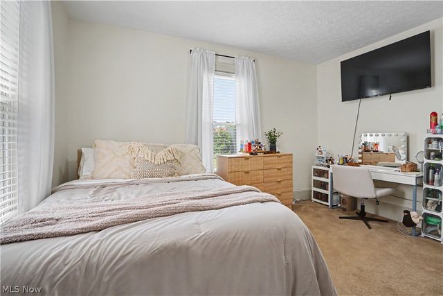 704 Pomeroy Pike, Belpre, OH 45714