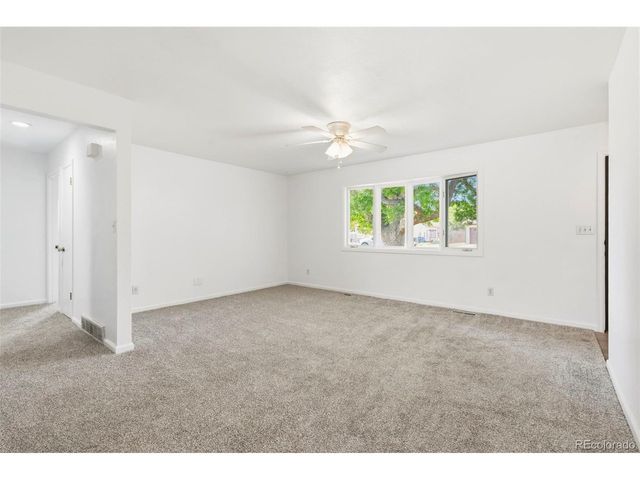 2218 Primrose Dr, Fort Collins, CO 80526