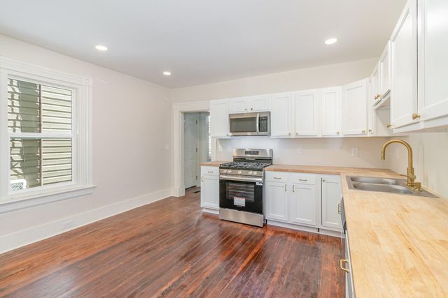 214 W 9th Street, Newport, KY 41071