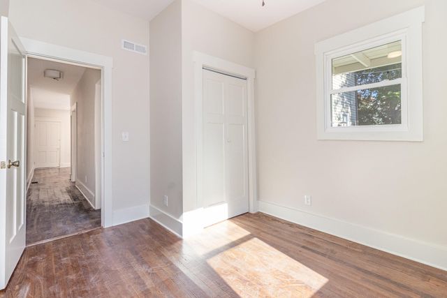 214 W 9th Street, Newport, KY 41071