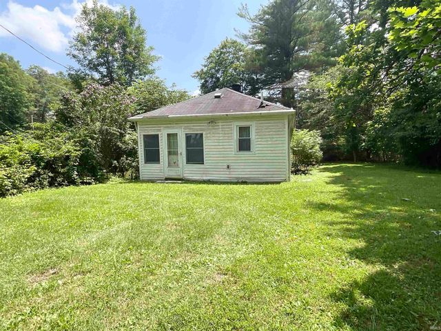 6190 North Drive, Poland, IN 47868
