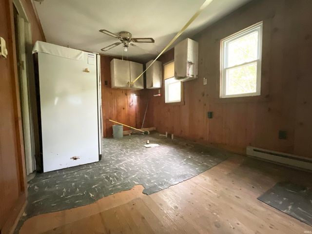 6190 North Drive, Poland, IN 47868